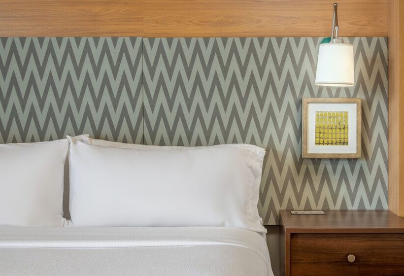 חדר סטנדרט מיטה זוגית, Holiday Inn Denver East, An Ihg