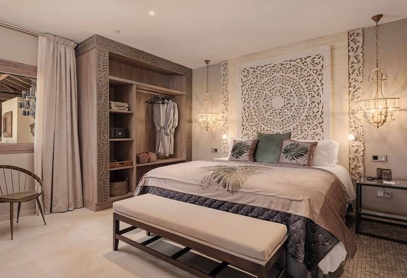 Вилла 4 Спальни, Royal River, Luxury Hotel   Adults Only