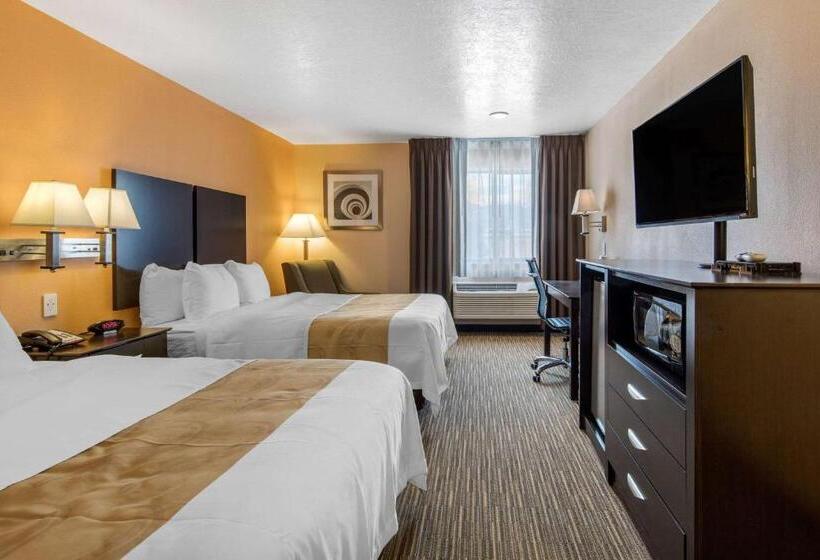 Номер Стандарт, Quality Inn & Suites Albuquerque North Near Balloon Fiesta Park
