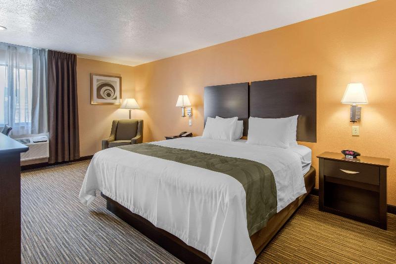 Стандартный Номер Кровать Кинг, Quality Inn & Suites Albuquerque North Near Balloon Fiesta Park