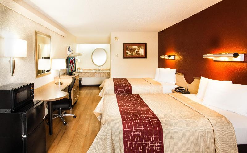 Номер Deluxe, Red Roof Inn Louisville East  Hurstbourne