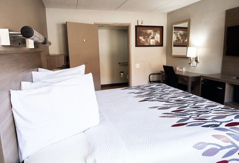 Номер Superior, Red Roof Inn Rochester  Henrietta