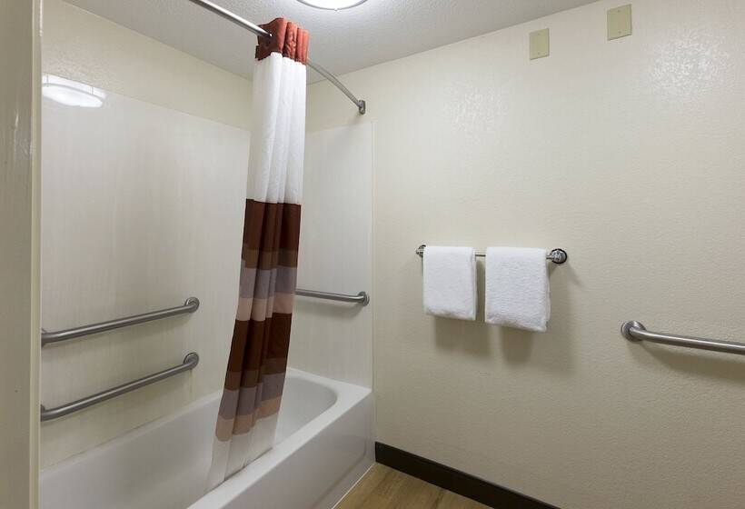 프리미엄 룸, Red Roof Inn Plus+ West Springfield