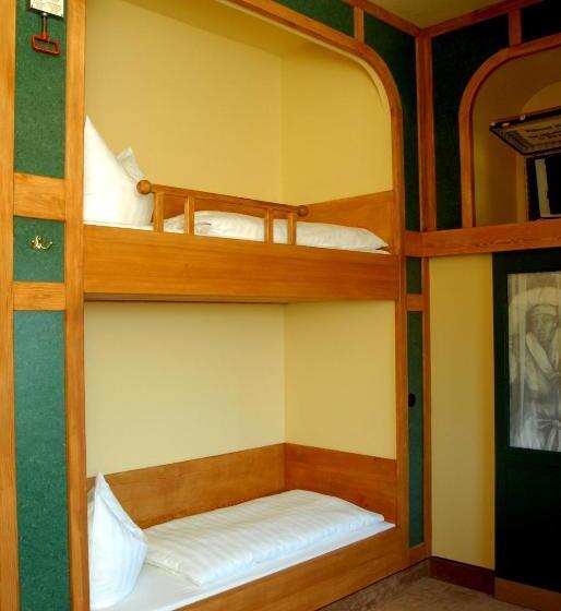 اتاق استاندارد سه نفره, Pension Spreewelten
