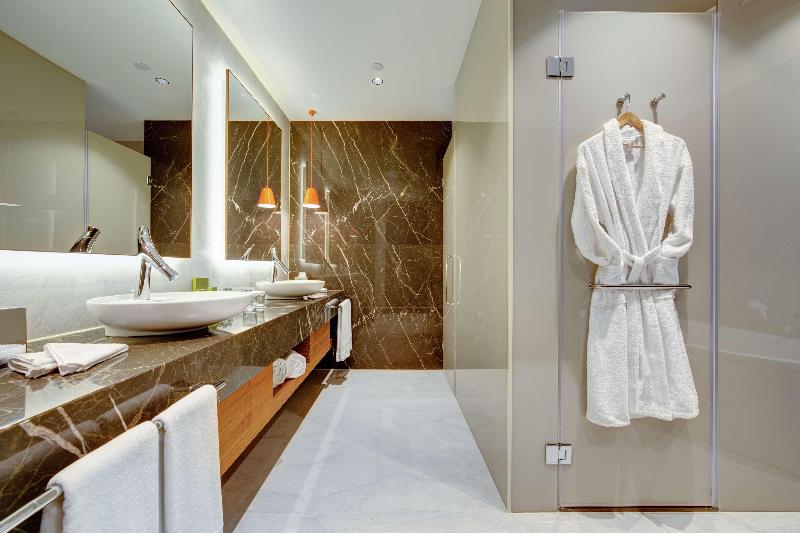 سوئیت با تخت بزرگ, Doubletree By Hilton Adana