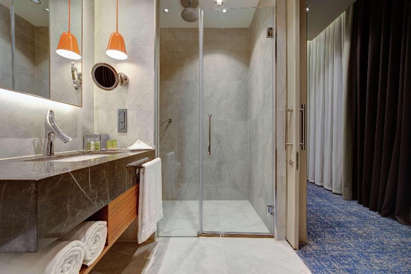 اتاق استاندارد با تخت بزرگ, Doubletree By Hilton Adana
