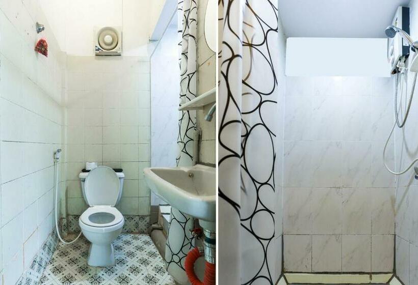 سوییت, Oyo Old Town Boutique Hostel