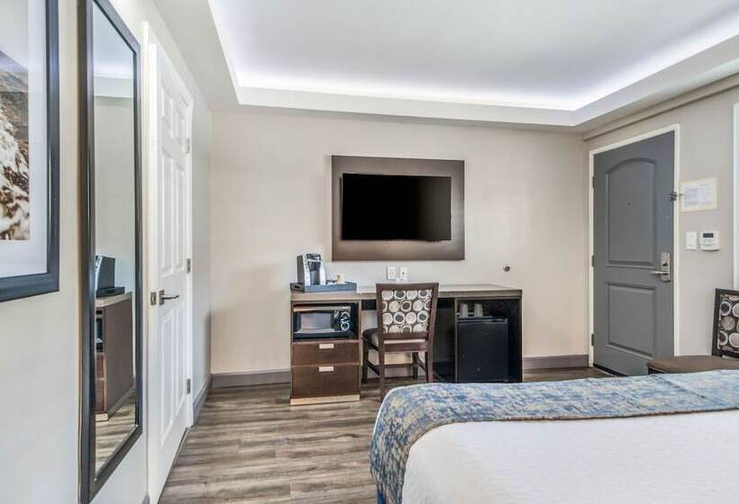 Çift Kişilik Yataklı Standart Oda, Inn At 50  Long Beach Convention Center