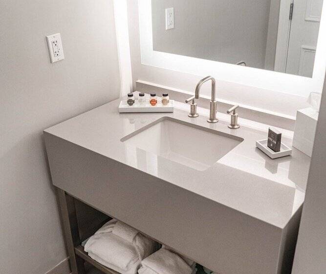 Quarto Estandar Cama Casal, River Street Inn