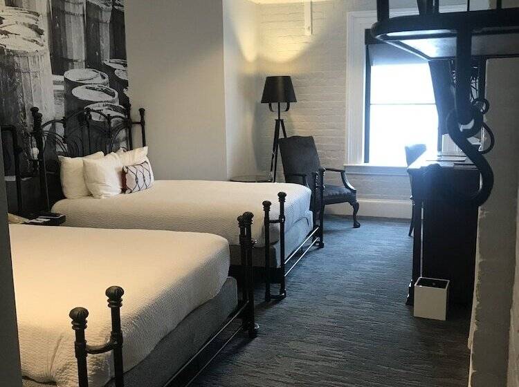 ２ダブルベッドのスタンダードルーム, River Street Inn