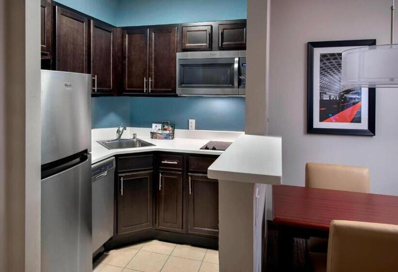 스위트 킹사이즈 침대, Residence Inn Bethesda Downtown