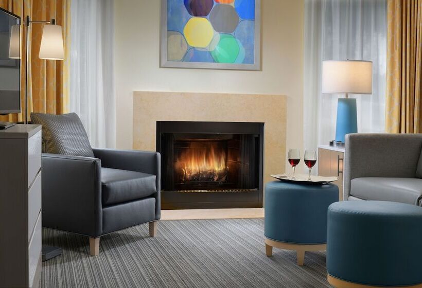 Люкс 2 Спальни, Sonesta Es Suites Providence  Airport