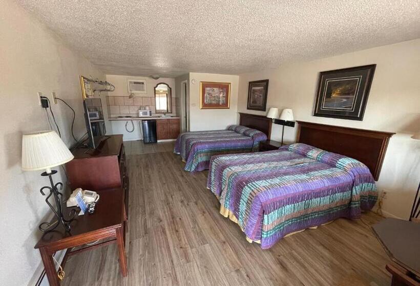 Номер Стандарт, Round Up Motel