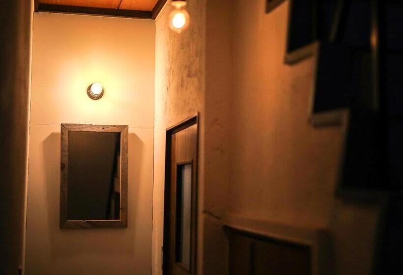 Quarto Quadruplo Estandar Banheiro Compartilhado, Chaho Hostel Nirasaki / Outdoor Base