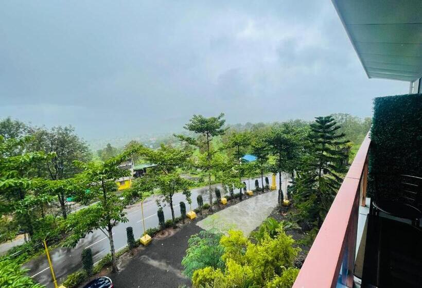 Люкс с Балконом, Saptarang Residency Panhala