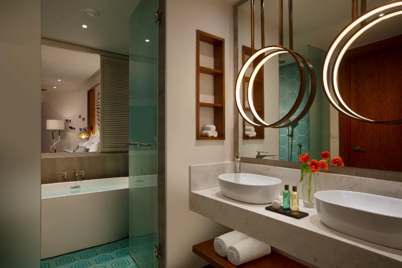 小型套房带泳池景, Dreams Macao Beach Punta Cana   All Inclusive