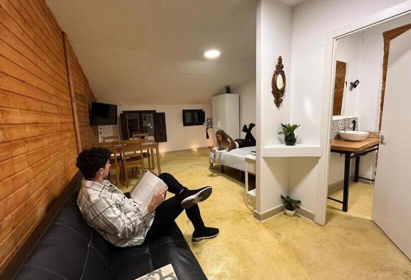 Люкс Повышенной Комфортности, Fortress Jacuzzi Suites