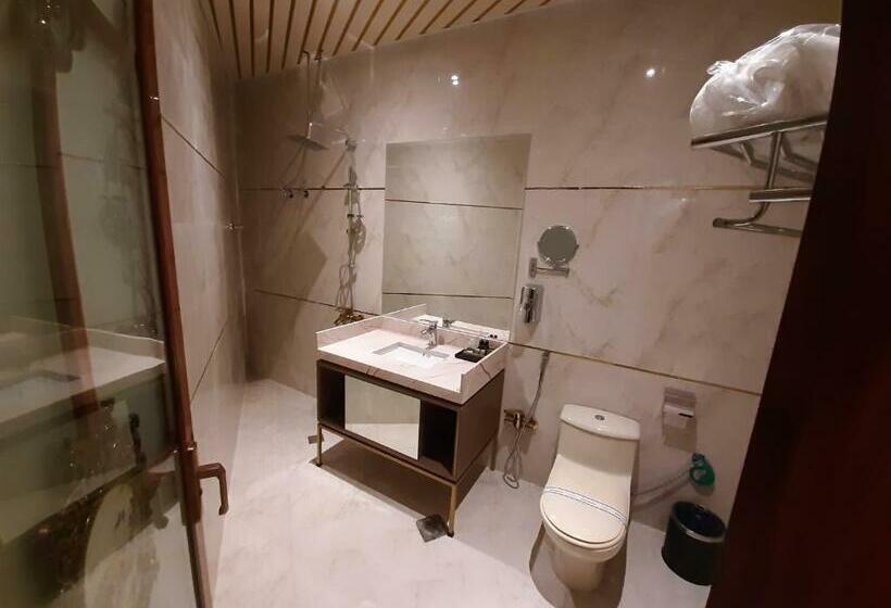 デラックスルーム, Qasr Alshamal