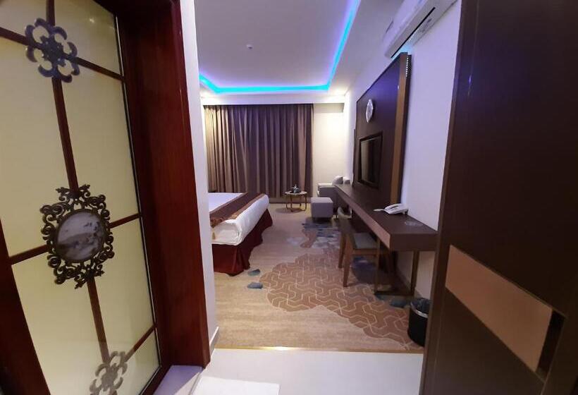 Номер Deluxe, Qasr Alshamal