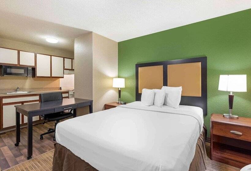 استودیوی لوکس, Extended Stay America Suites  Wichita  East