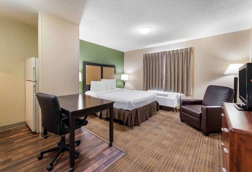 استودیوی لوکس, Extended Stay America Suites  Wichita  East