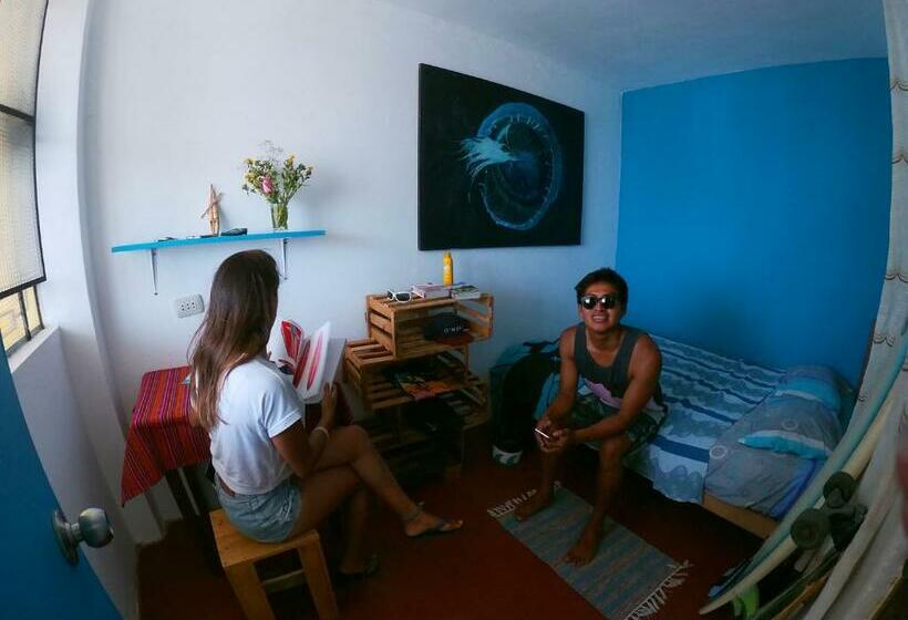 اتاق استاندارد, Urcia Surf House
