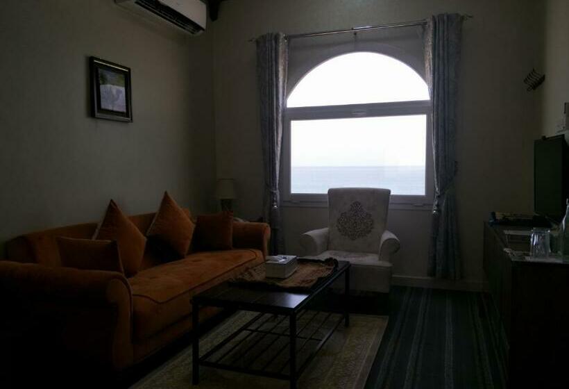 آپارتمان 1 خوابه با چشم‌انداز دریا, Sur Bandar Al Ayjah Hotel Apartments