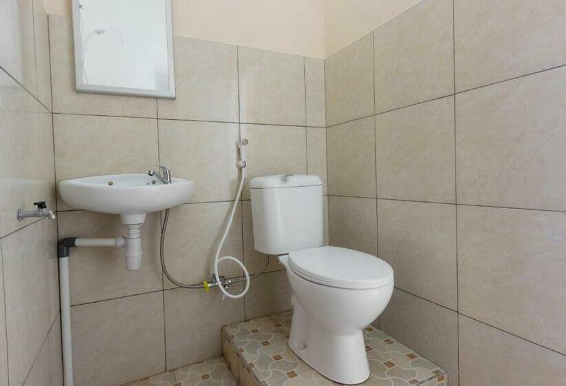 Номер Стандарт, Oyo 3024  Kebon Manis