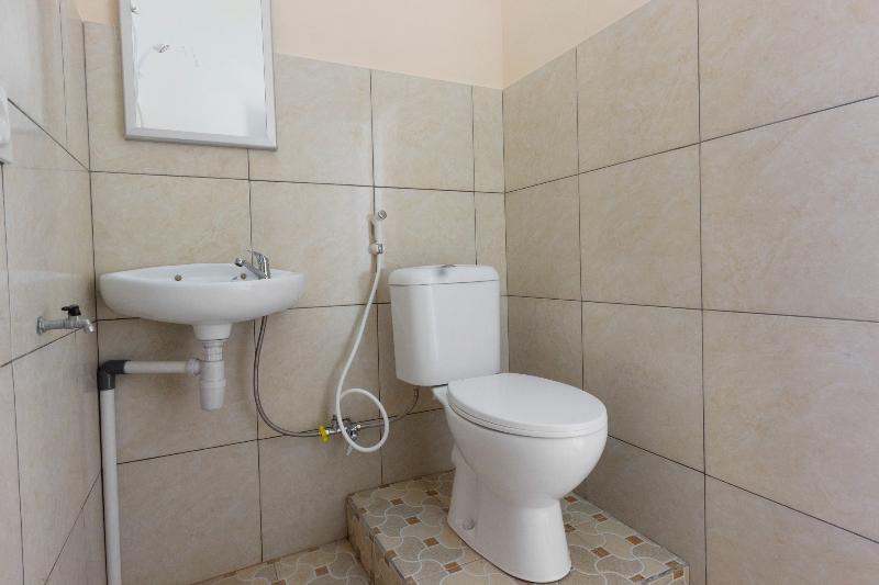 Номер Стандарт, Oyo 3024  Kebon Manis
