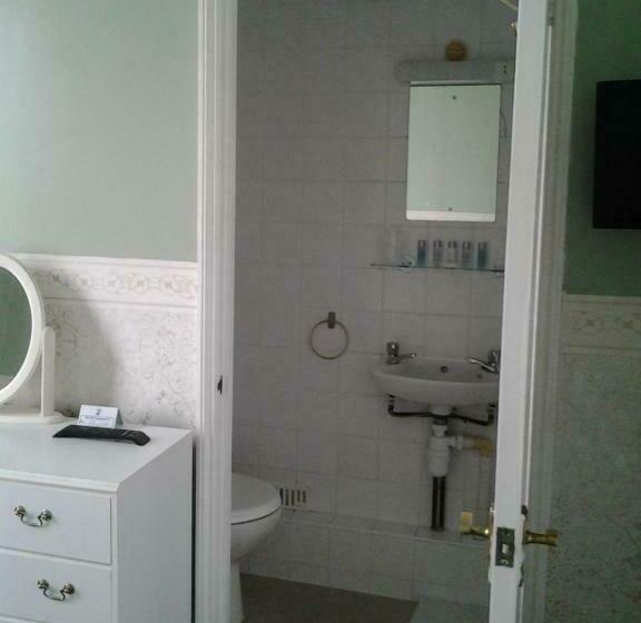 Номер Стандарт Трехместный, The Mount View Hotel, Bed & Breakfast