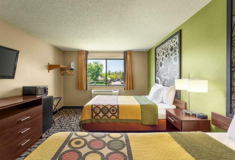 اتاق استاندارد, Super 8 By Wyndham Ankeny/des Moines Area