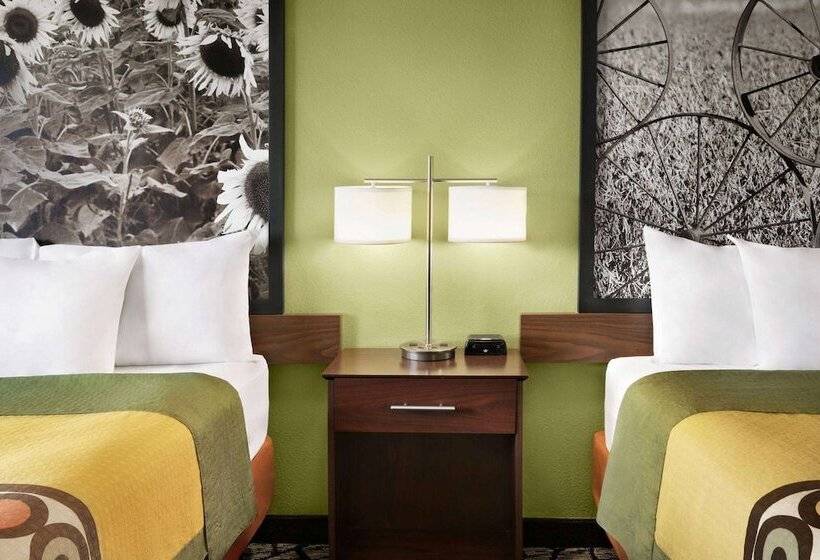 سوییت, Super 8 By Wyndham Ankeny/des Moines Area