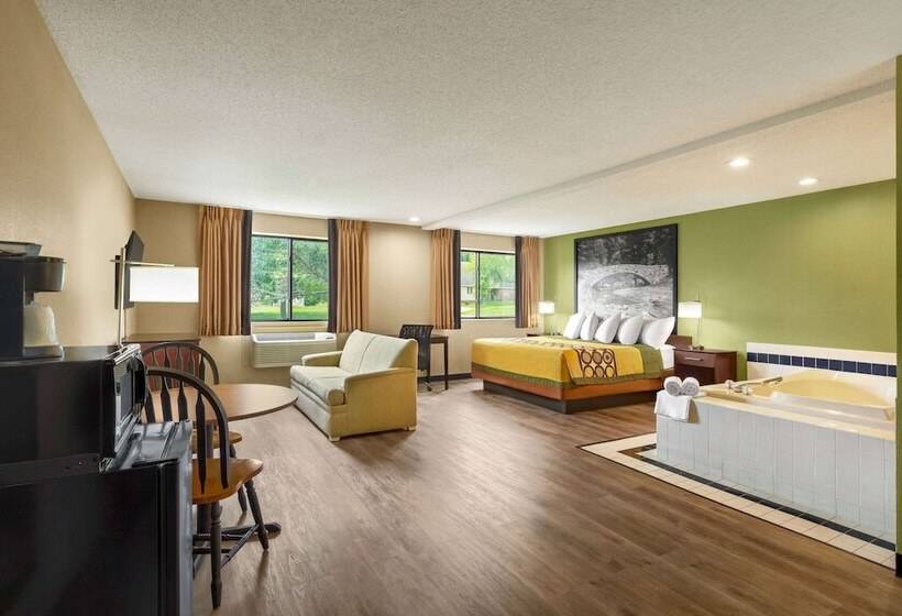 سوییت, Super 8 By Wyndham Ankeny/des Moines Area