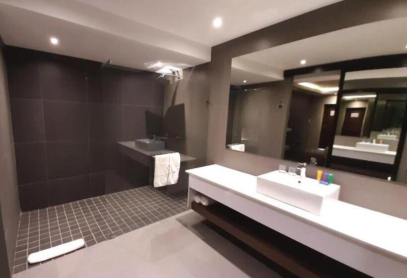 اتاق سوپریور با تخت بزرگ, Copperwood Hotel And Conferencing
