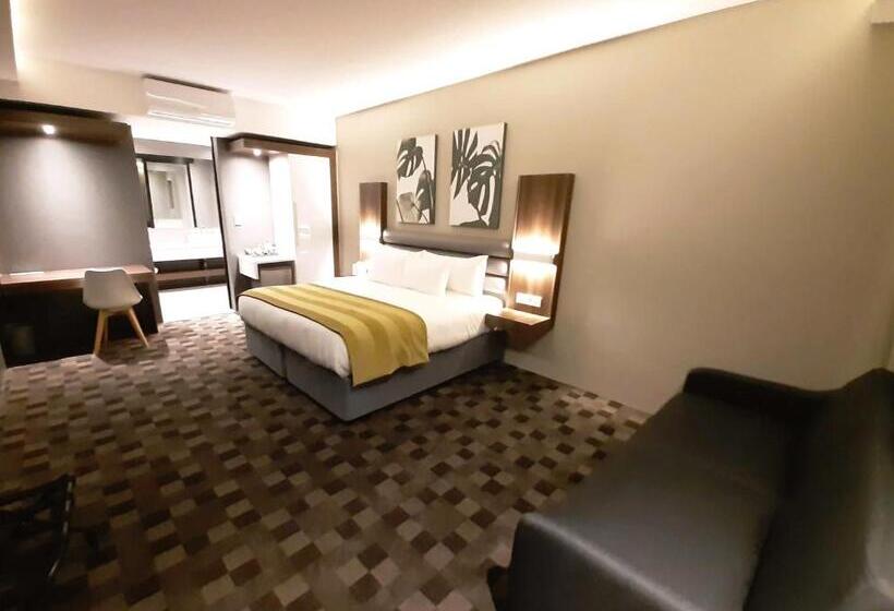 اتاق سوپریور با تخت بزرگ, Copperwood Hotel And Conferencing
