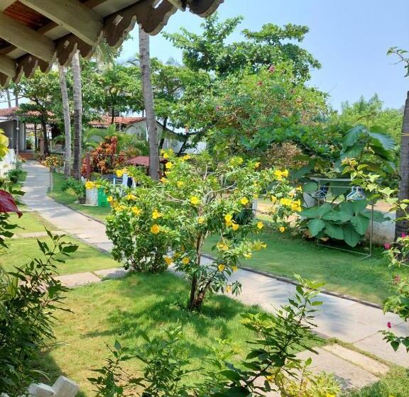 디럭스 트리플 룸, Anthy’s Guesthouse And Restaurant