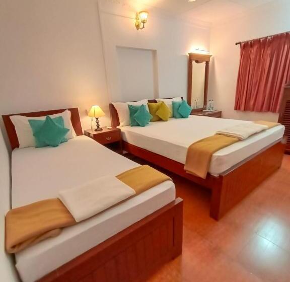디럭스 트리플 룸, Anthy’s Guesthouse And Restaurant