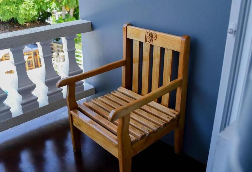 اتاق استاندارد با چشم‌انداز استخر, Blue Paloma Bed & Breakfast