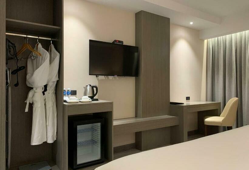 디럭스 룸, Capitol Hill Hotel And Suites