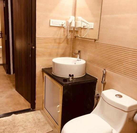 标准间侧面带海景, Aurum Resorts