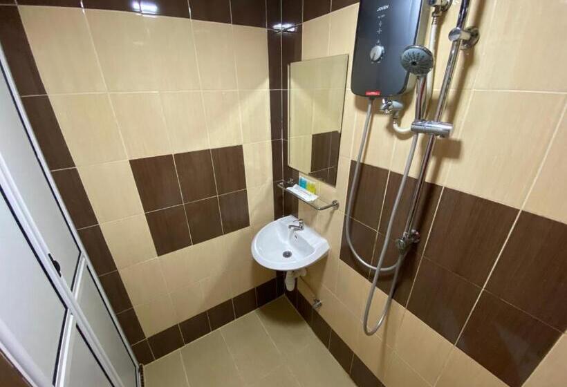غرفة قياسية ثلاثية, Shobi Hotel Johor Bahru Near Ciq Jb