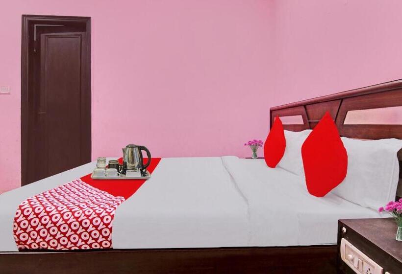 트리플 클래식 룸, Adb Rooms Hotel Neelam Palace