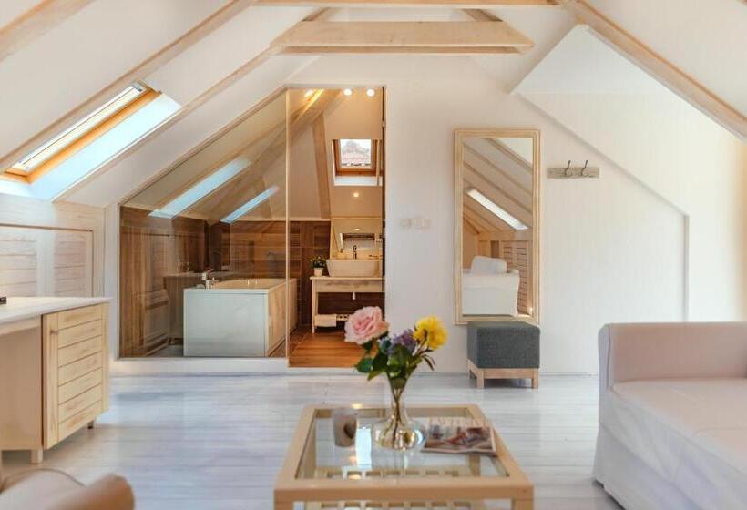 اتاق سوپریور با چشم‌انداز دریا, Boutique Hotel Capitano