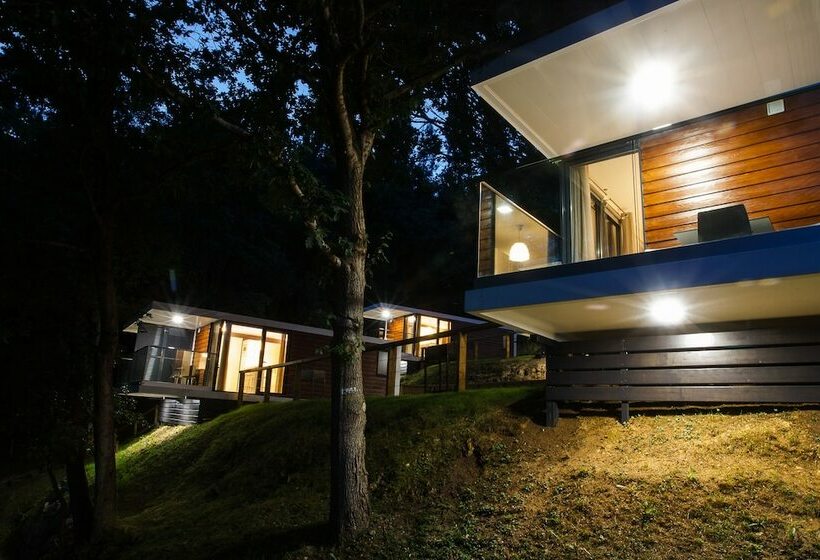 استودیو استاندارد با چشم‌انداز استخر, Camping & Bungalows Portuondo