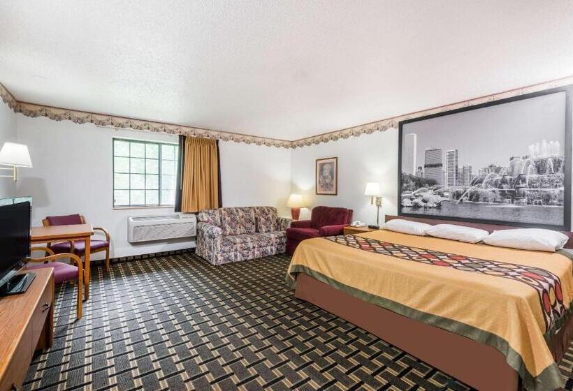 Люкс Кровать Кинг, Super 8 By Wyndham Coshocton Roscoe Village