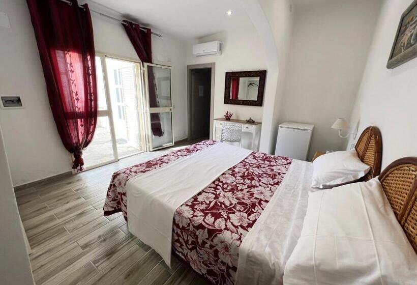 Номер Стандарт, Camere Dieci Maggio