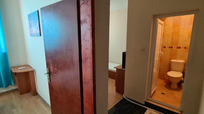 Люкс 2 Спальни, Sineva Guest House