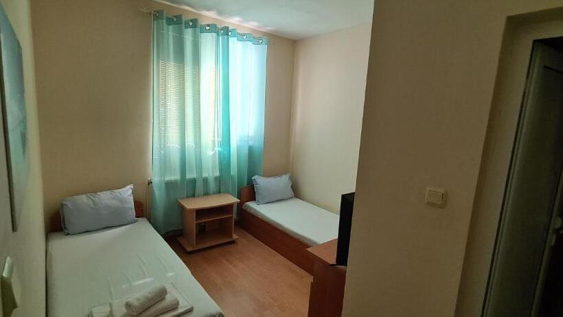 Люкс 2 Спальни, Sineva Guest House