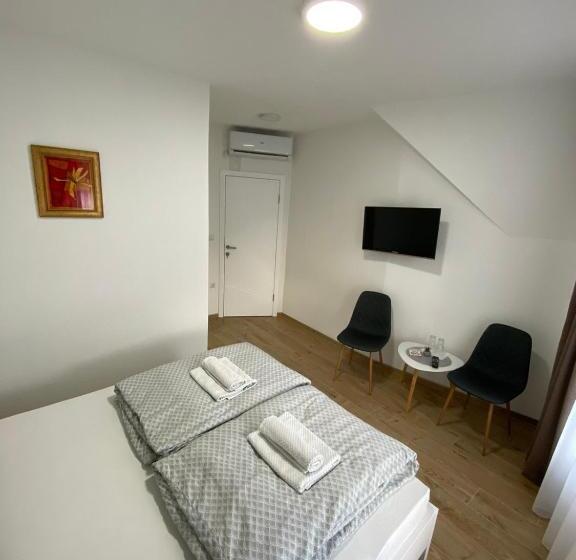 اتاق لوکس, Prenoćište Stari Grad   Old Town
