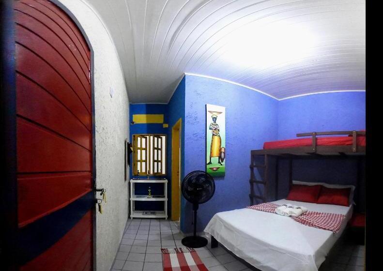 이코노미 트리플 룸, Hostel Cores Do Pelô